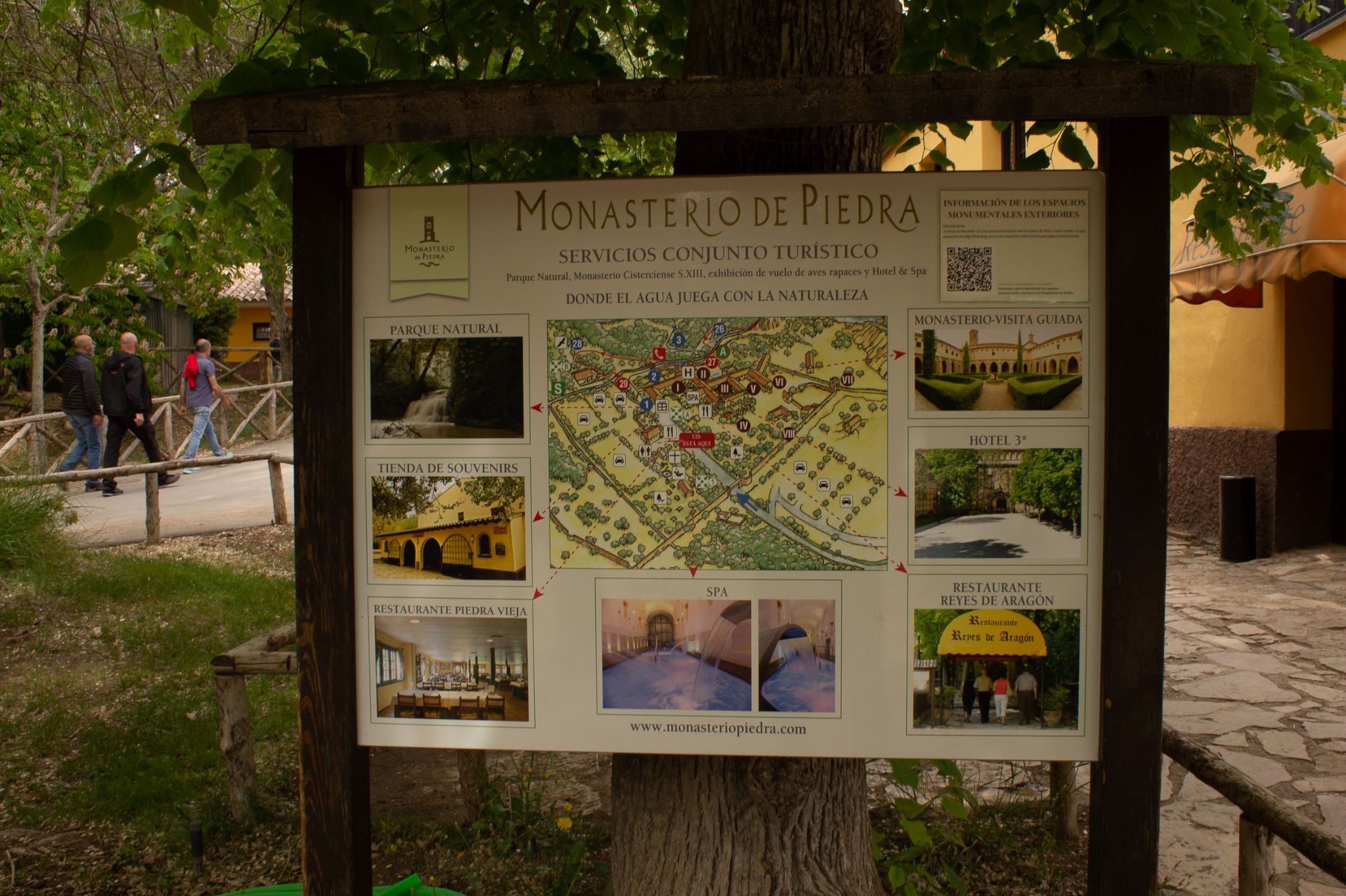 Monasterio De Piedra